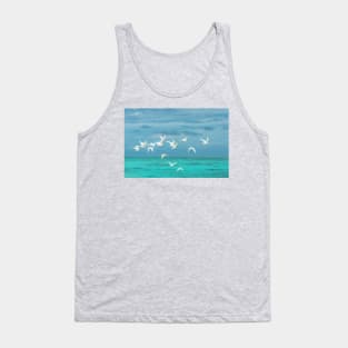 BIRDS OVER THE OCEAN Tank Top